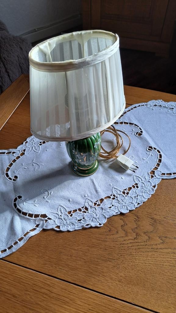 Lampe assez ancienne, Enlèvement