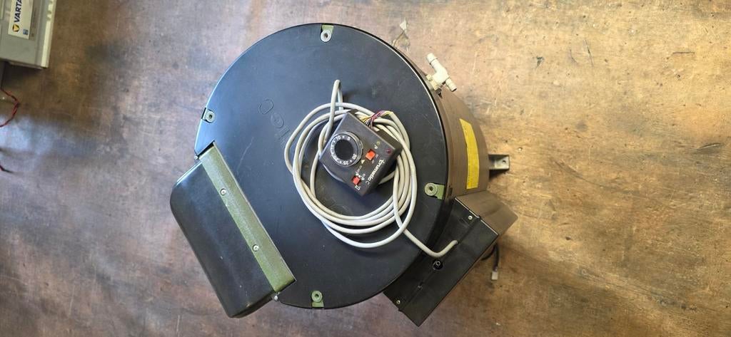 Truma Combi 3400, à 12 V-30 Mo avec interrupteur de commande, Enlèvement, Utilisé