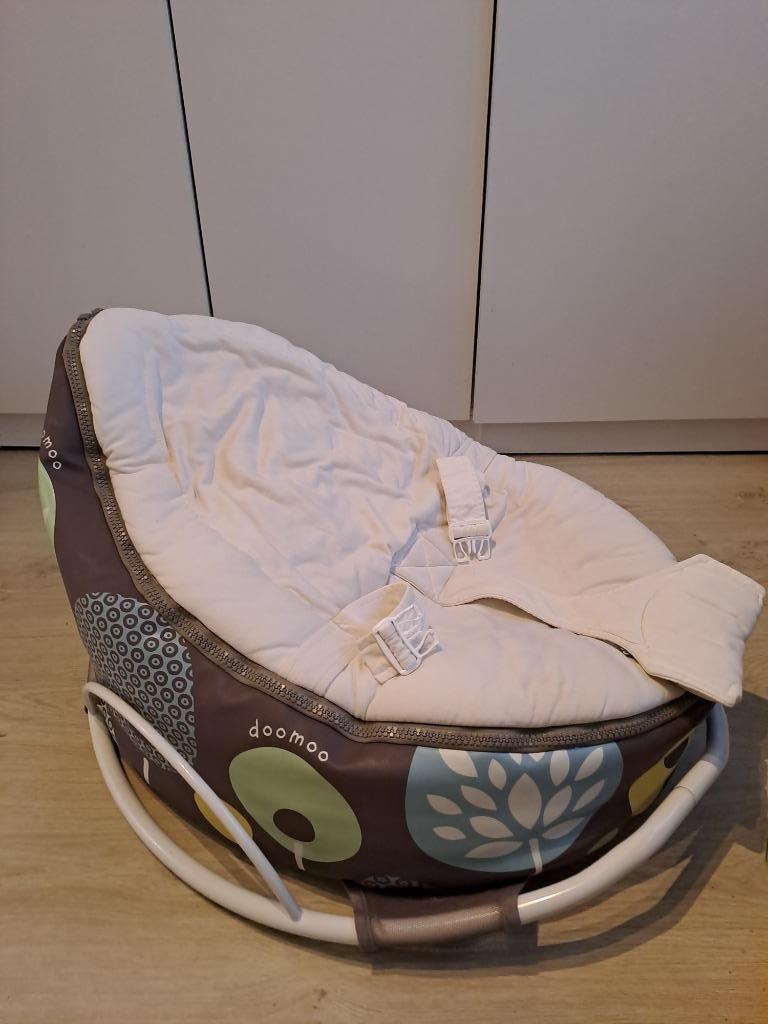 Pouf et transat Doomoo, Enfants & Bébés, Relax bébé, Utilisé, Chaise rebondissante, Autres marques, Avec ceinture(s), Enlèvement