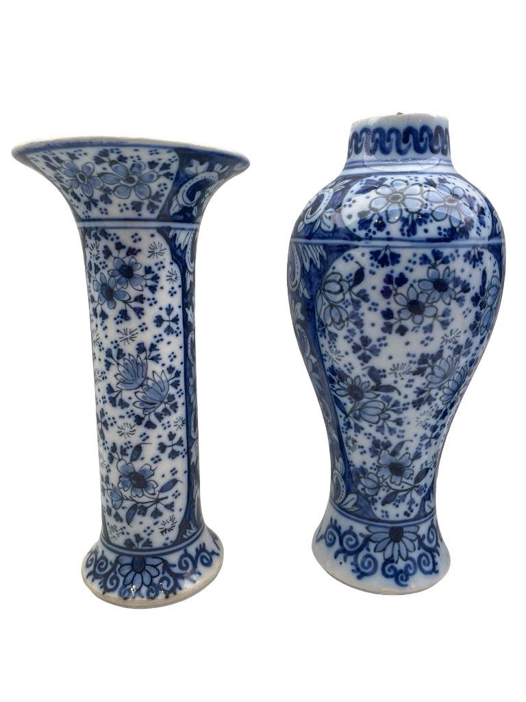 Boch Frères Delft decorvazen 2 rollen + vaas, Ophalen