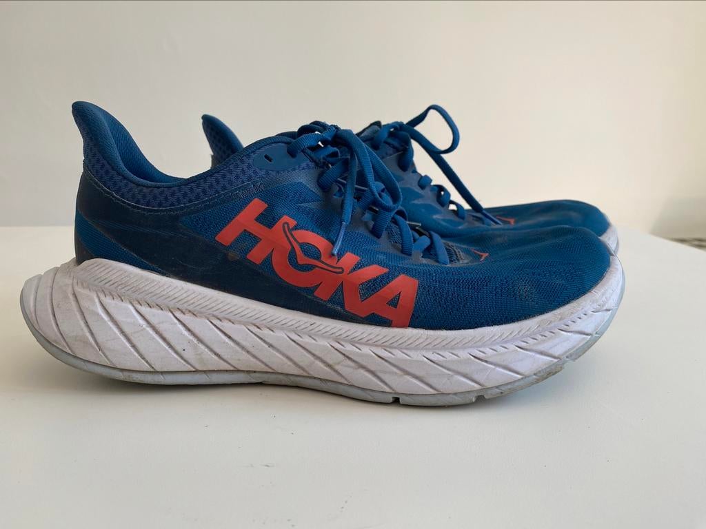 Hoka loopschoenen, Ophalen