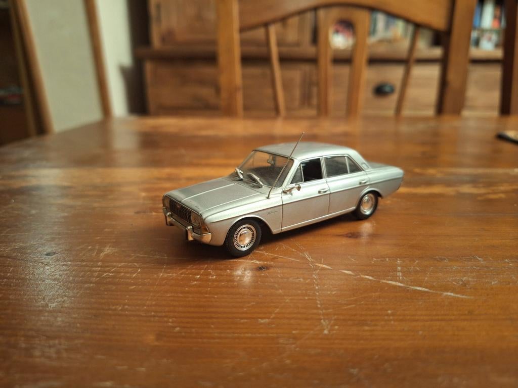 Ford Taunus 17M, Enlèvement, Comme neuf