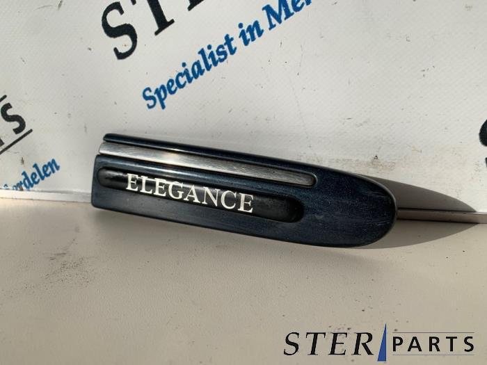 Sierstrip van een Mercedes E-Klasse, Auto-onderdelen, Carrosserie, Mercedes-Benz, Gebruikt, 3 maanden garantie, Ophalen of Verzenden