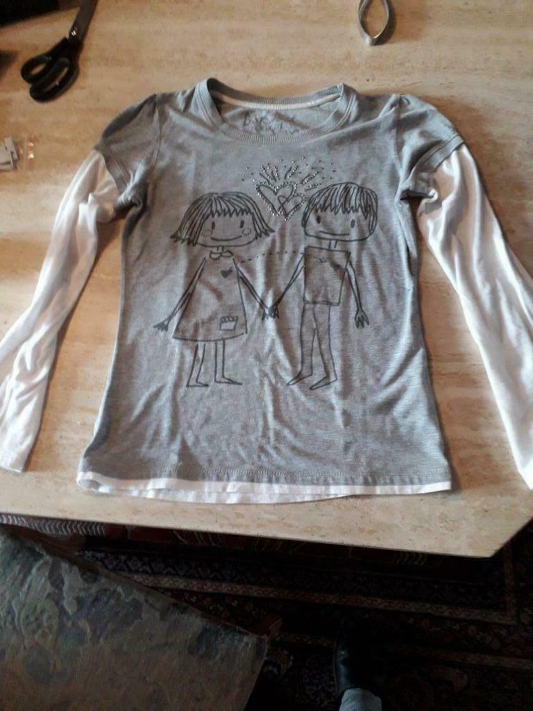 T-shirt in grijs-wit BERSHKA Medium, Maat 38/40 (M), Ophalen of Verzenden, Zo goed als nieuw, Lange mouw