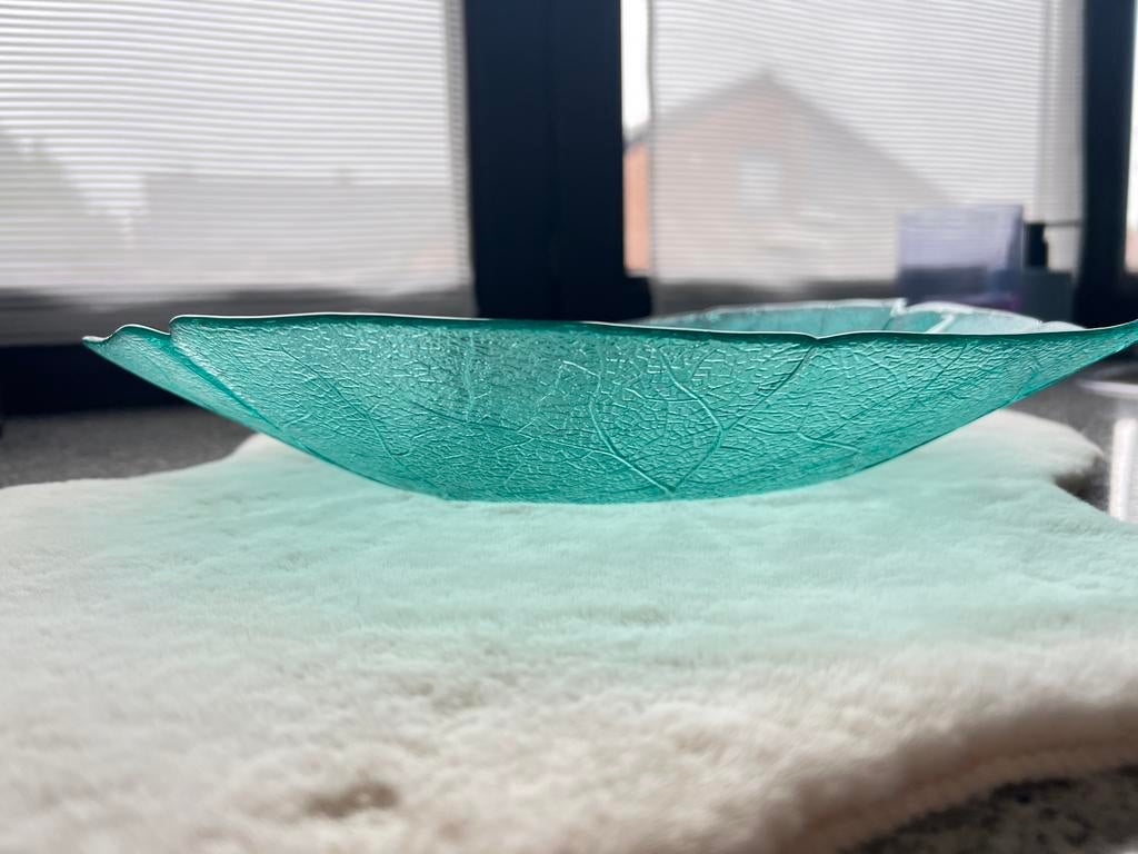 Coupe à fruits en verre ,en forme de feuille, Comme neuf, Verre