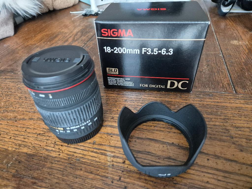 Sigma zoom 18-200 F3.5-6.3 for Canon, Enlèvement, Comme neuf, Téléobjectif, Zoom
