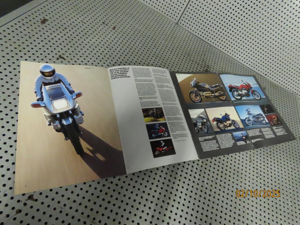 Mooie Folder BMW Motorfietsen 1986 - NL Folder o.a. R80GS, Ophalen of Verzenden, Zo goed als nieuw, Merk of Model