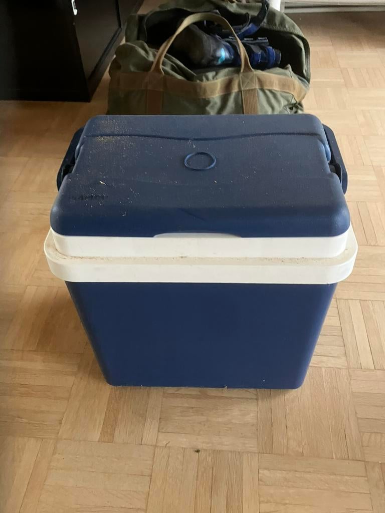 Boite refrigerante, Caravanes & Camping, Enlèvement, Utilisé, Accessoire de mobilier de camping