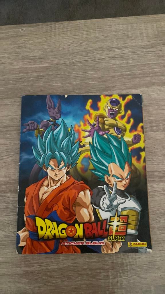 Oud Dragon Ball album bevat 22 afbeeldingen, Boeken, Gelezen