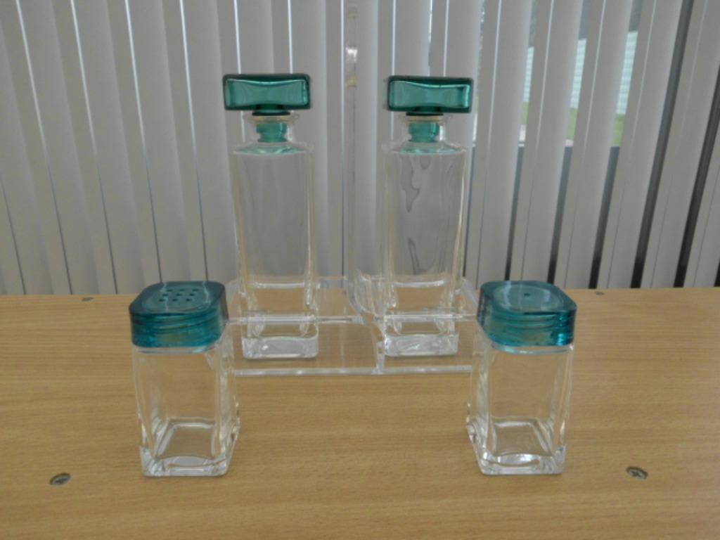 olie-azijnstel en peper- en zoutvat, Ophalen, Nieuw, Glas, Overige typen