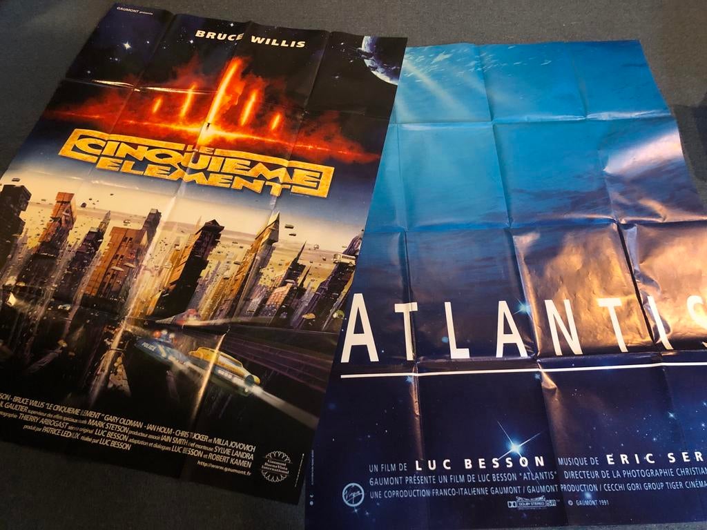 Luc Besson 2 zeer grote filmposters - 5th Element - Atlantis, Ophalen of Verzenden, Nieuw, Poster