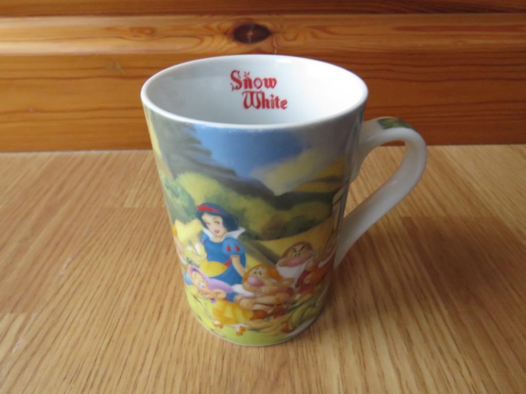 superbe mug tasse blanche neige de Disney, Enlèvement ou Envoi, Comme neuf, Tasse(s) et/ou soucoupe(s)