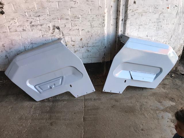 Massey Ferguson 135 vierkante spatborden, Ophalen