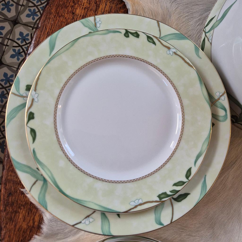 Limoges 6 pers. Chique servies groentinten Jardin du Poete, Huis en Inrichting, Keuken | Servies, Zo goed als nieuw, Bord(en)