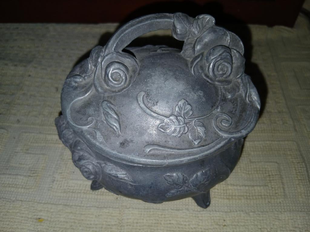 Pot pourri en etein, Antiquités & Art, Enlèvement