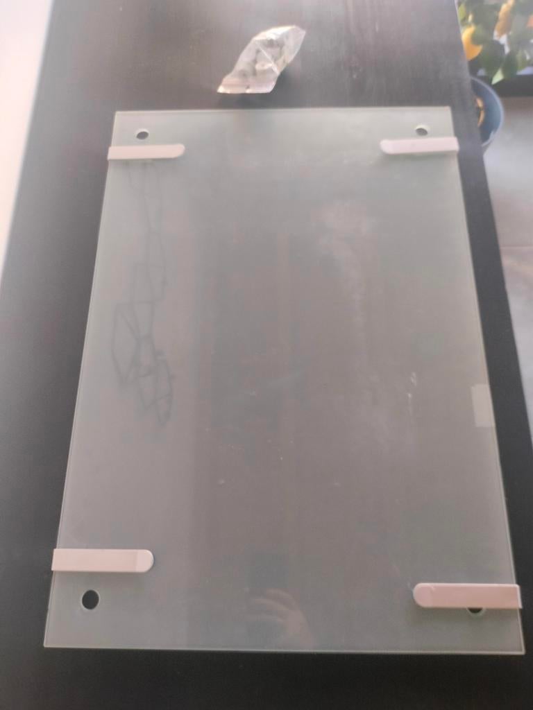 Memobord glas ikea, Enlèvement