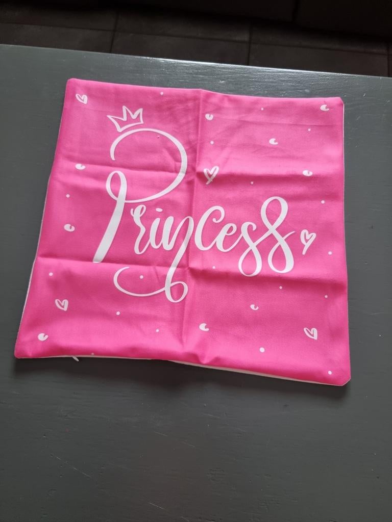 Splinternieuwe sierkussen met het opschrift Princess! Afmeti, Ophalen of Verzenden, Nieuw, Meisje, Kussen