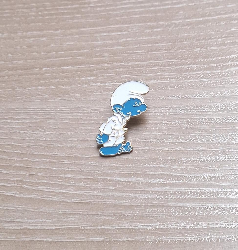 PIN - SMURF - DE SMURFEN - SCHTROUMPF - LES SCHTROUMPFS, Enlèvement ou Envoi, Utilisé, Figurine, Insigne ou Pin's