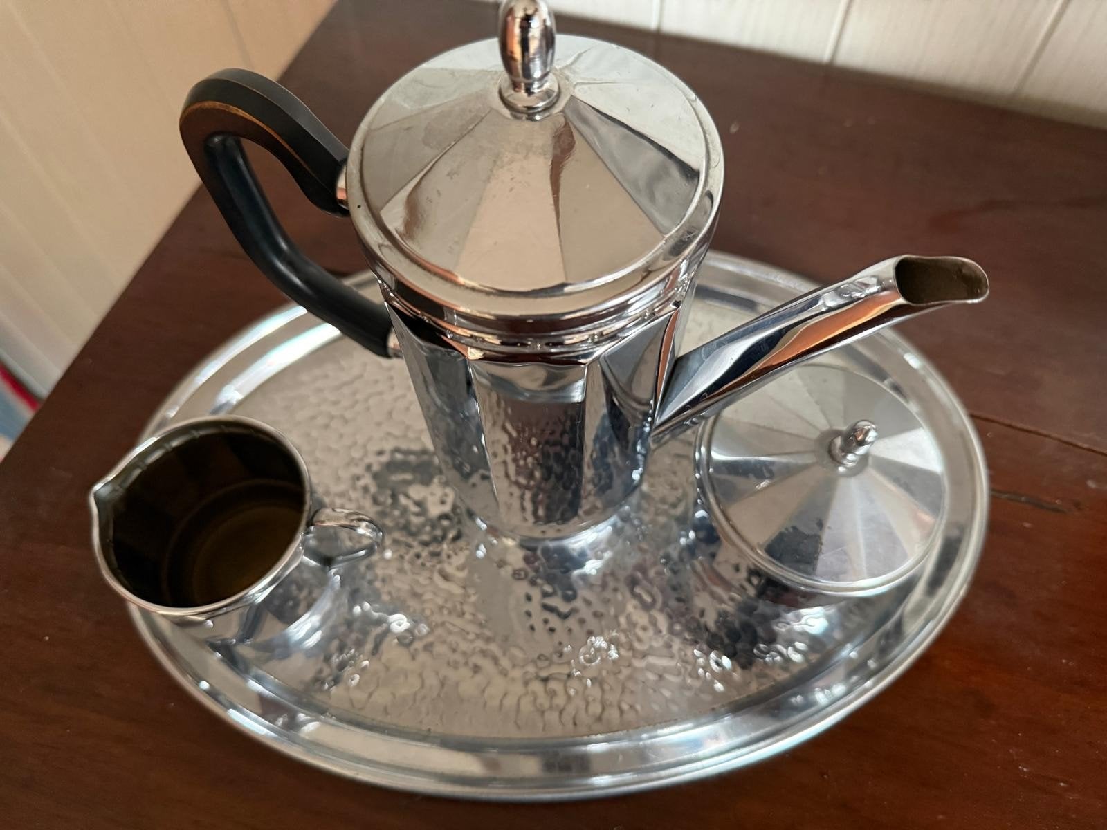 koffie of theepot, Ophalen