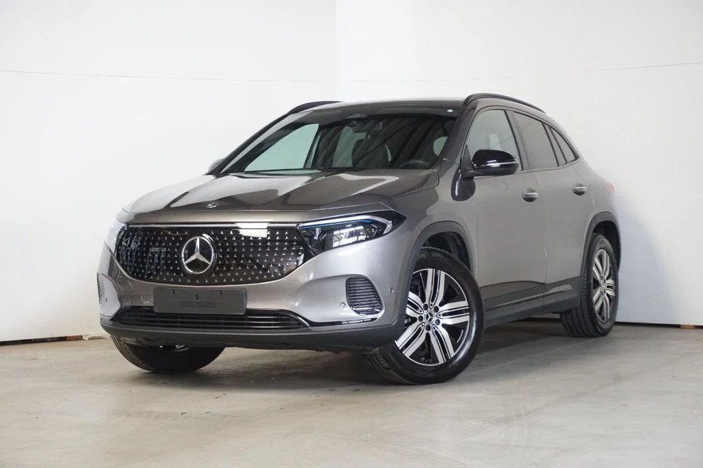 Mercedes-Benz EQA 250 - PANO DAK - NIGHT PAKKET (bj 2025), Auto's, Automaat, Gebruikt, Leder en Stof, https://public.car-pass.be/vhr/c2382cf4-681b-428c-a300-965d174dfe22