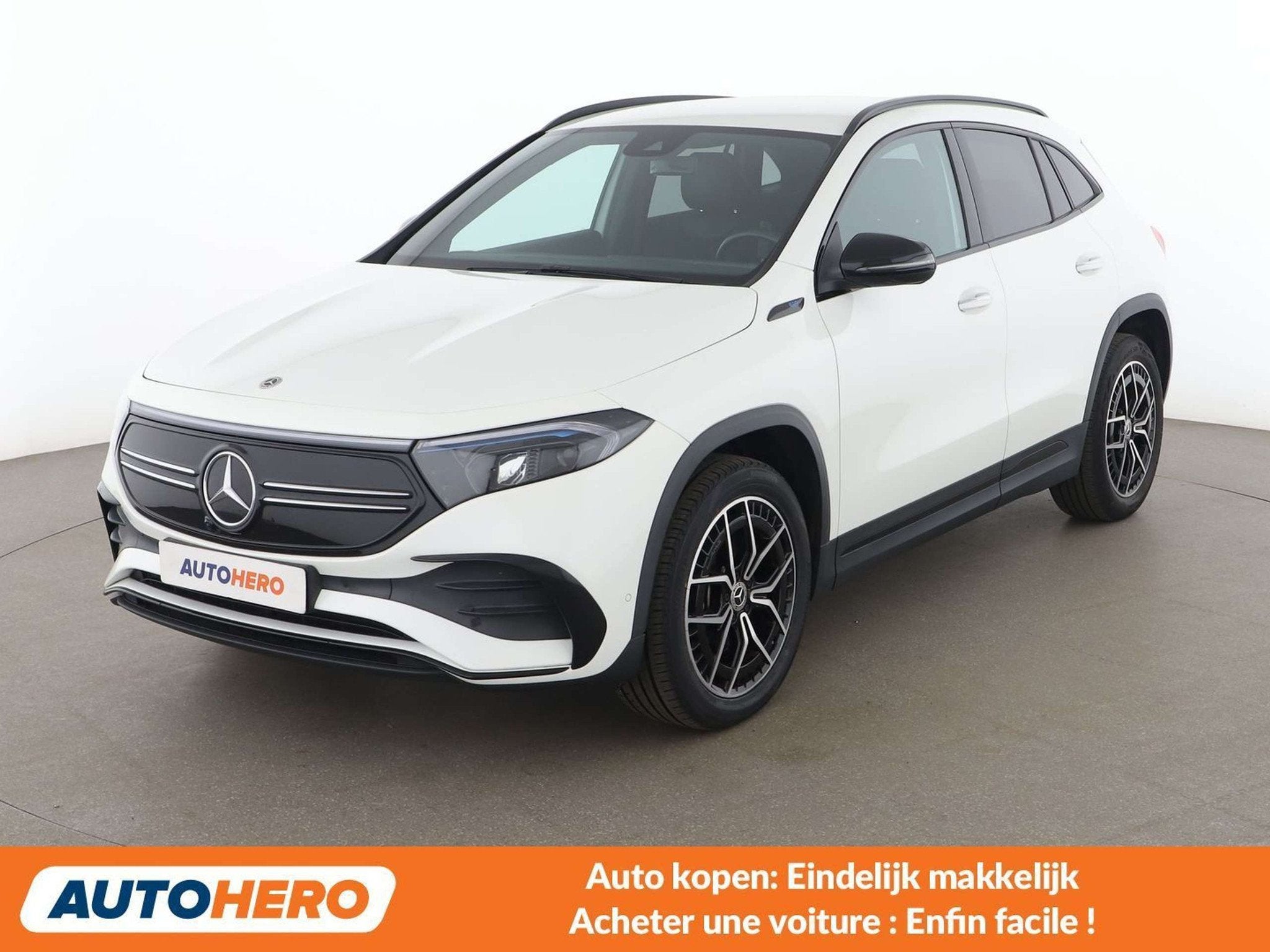Mercedes-Benz EQA 250 250 AMG Line (bj 2022, automaat), Gebruikt, Zwart, Wit, Elektrisch