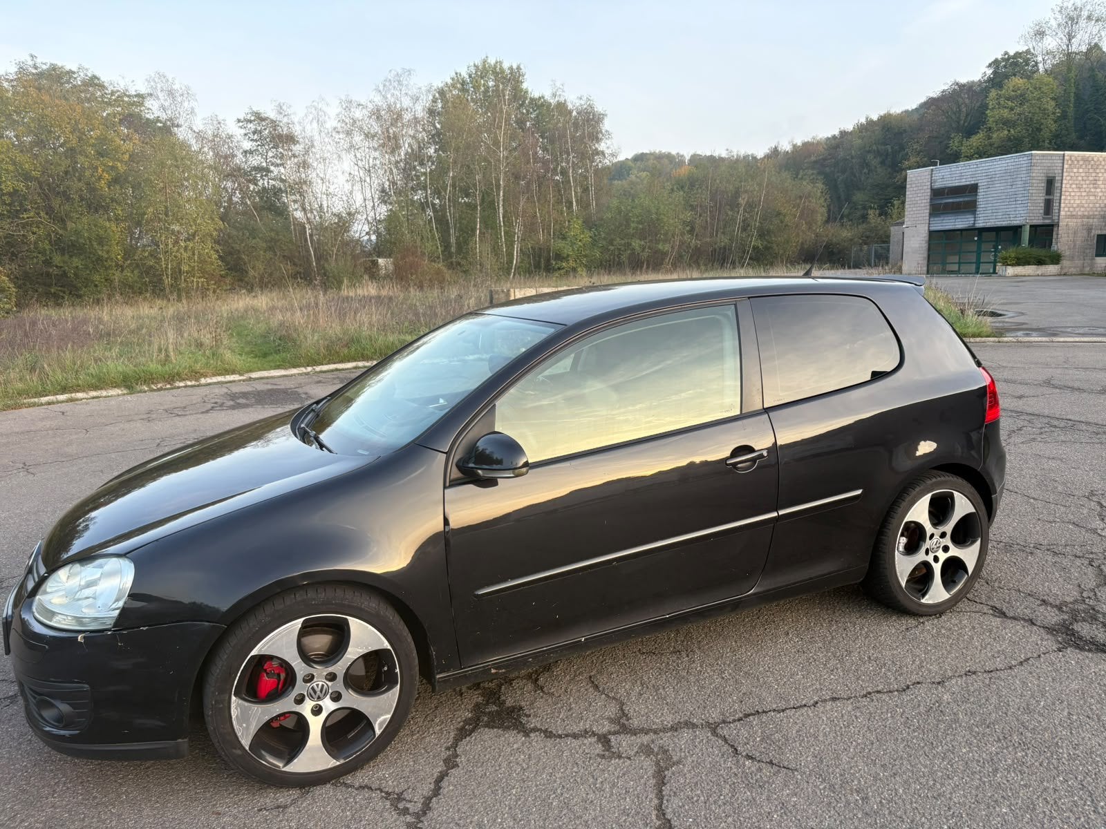 Golf5 GT 1.4 Essence , lez émissions jusqu’à 2030, Cuir, Achat, Boîte manuelle, Noir