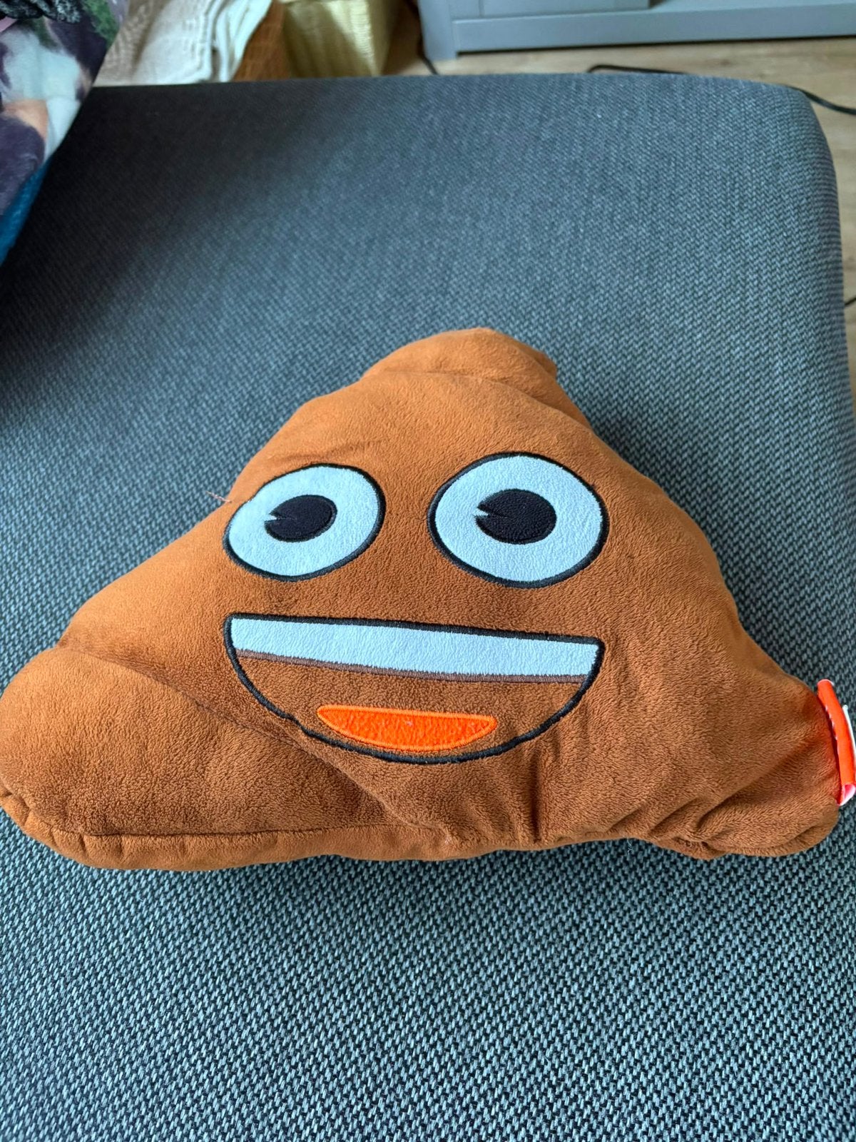 Emoji drol kussen, Ophalen of Verzenden, Zo goed als nieuw, Zwart, Overige vormen