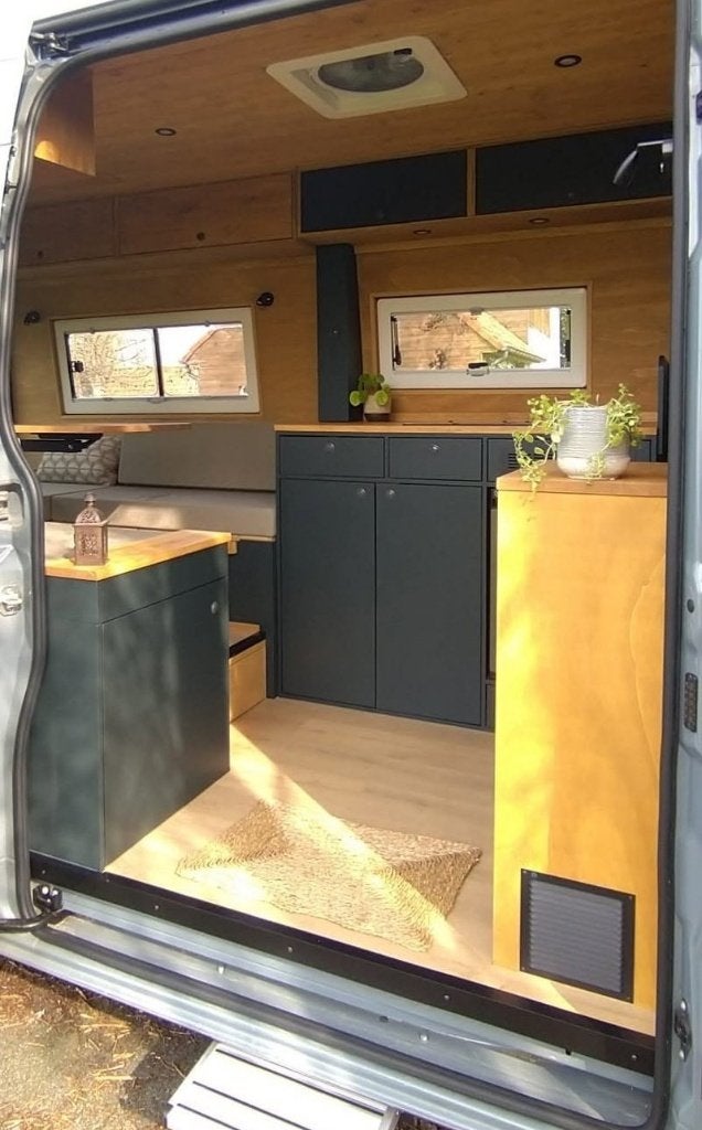 Mercedes Sprinter buscamper nieuwe ombouw met garantie🚌🌈, Caravans en Kamperen, Buscamper of Camperbus, Mercedes-Benz, Particulier