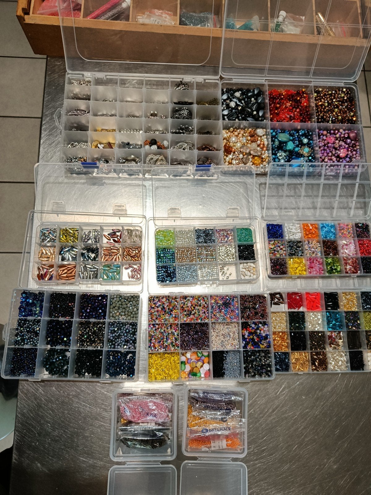 Gros lot de perles !!, Hobby & Loisirs créatifs, Fabrication de Perles & Bijoux, Enlèvement
