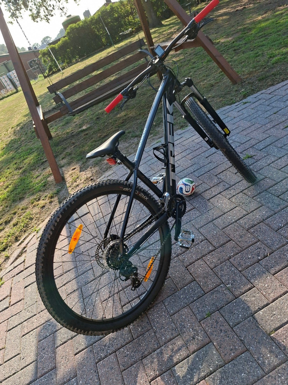 Mountainbike Trek marlin 4, Fietsen en Brommers, Ophalen, Heren, 49 tot 53 cm, Zo goed als nieuw