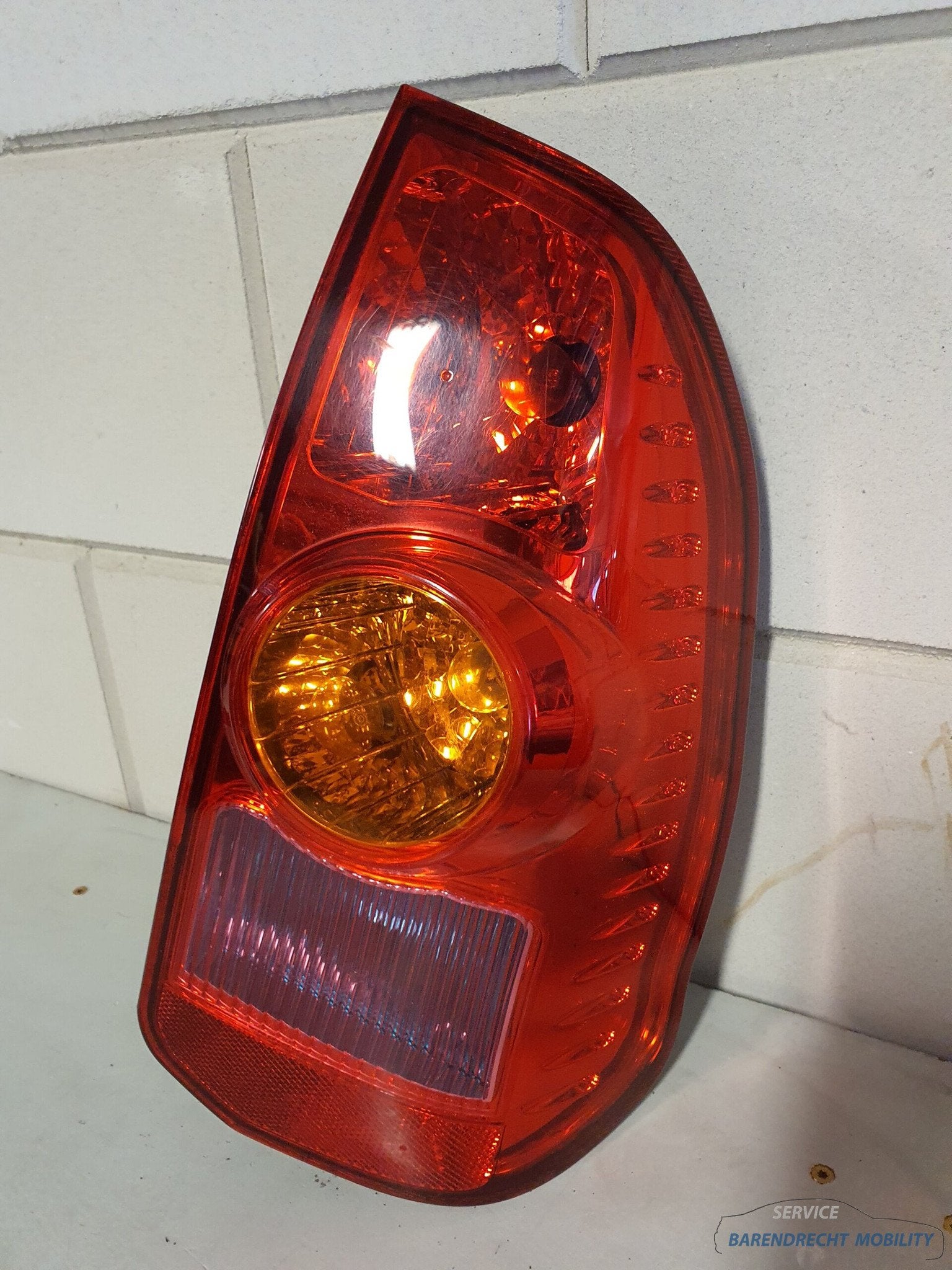 Feu arri re Mitsubishi Spacestar facelift MR913174 droit ori, Info@mitsubishi-motors.com, Mitsubishi Motors Corporation, Utilisé
