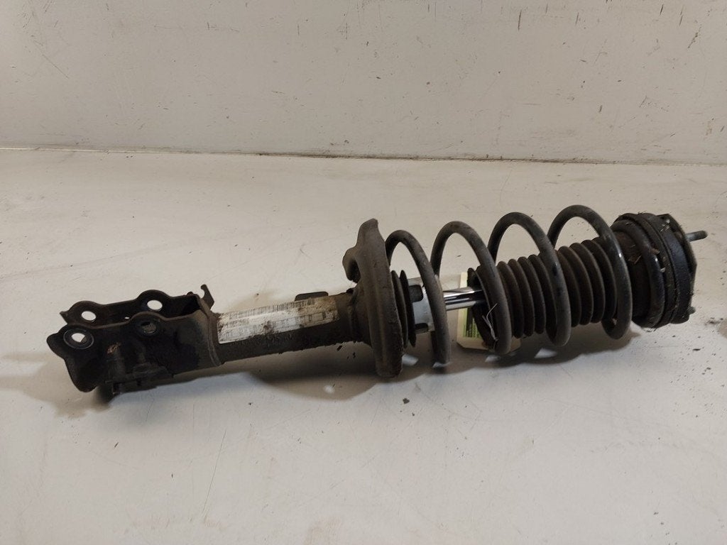 AMORTISSEUR OU ABSORBEUR DE CHOC AVANT DROIT Fiesta 6 (JA8), Henry-Ford-Straße  1
50735  Köln, DE, Ford-Werke GmbH, Kunden@ford.com