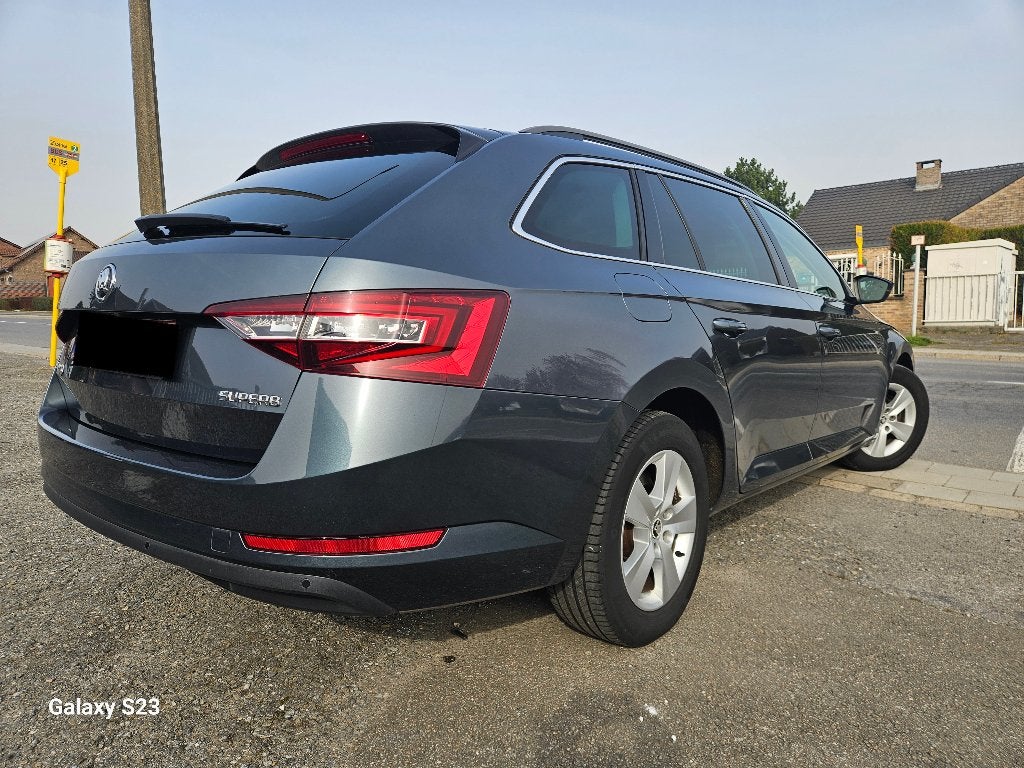 SKODA SUPERB 1.6 TDI EURO 6B GPS CAMERA AIRCO GOEDE STAAT, Navigatiesysteem, Leder, Diesel, Particulier