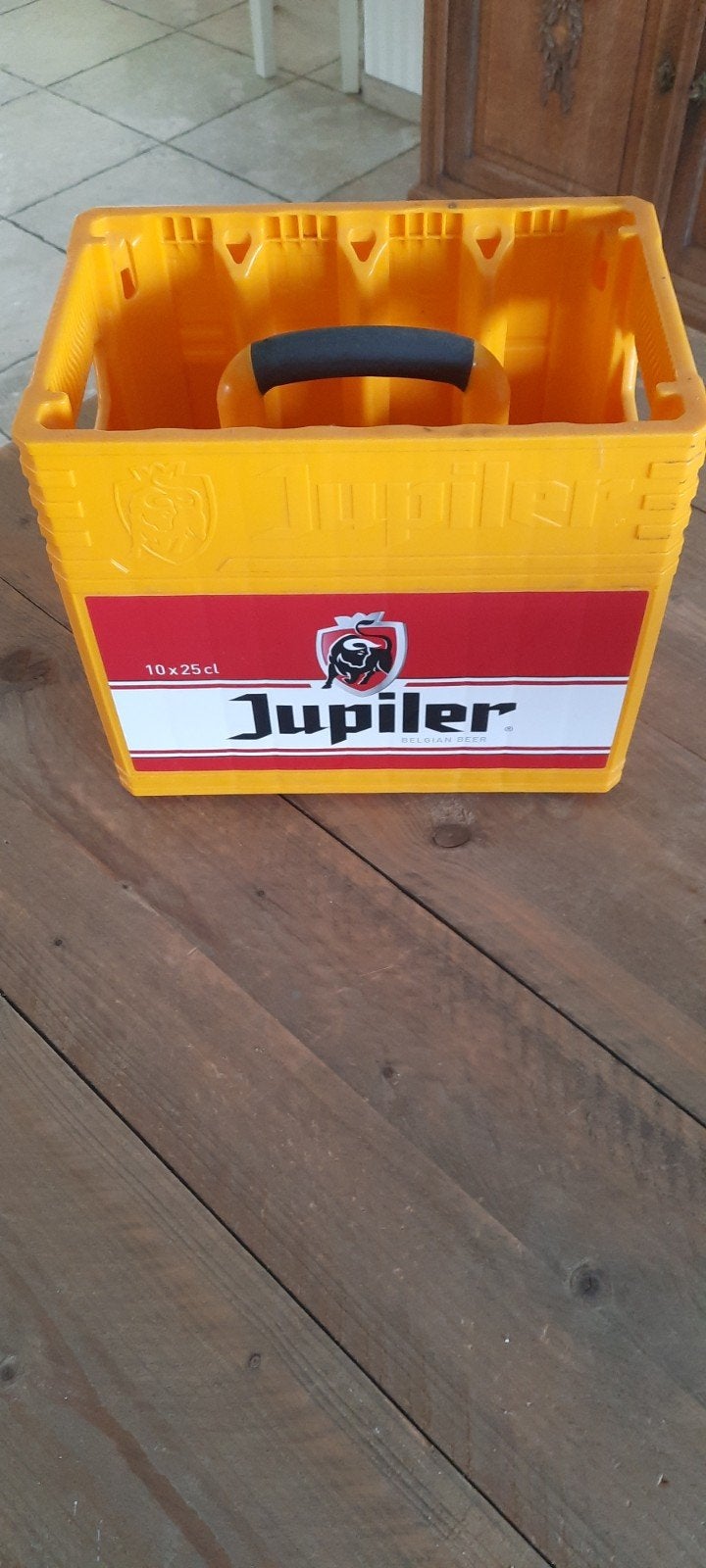 Bak Jupiler limited edition, Verzamelen, Ophalen, Zo goed als nieuw, Flesje(s), Jupiler