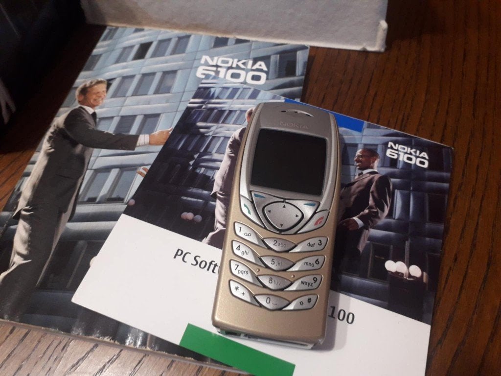 Ancien GSM NOKIA 6100 complet Très bon état ., Télécoms, Téléphonie mobile | Nokia, Utilisé, Sans abonnement, Avec simlock (verrouillage SIM)