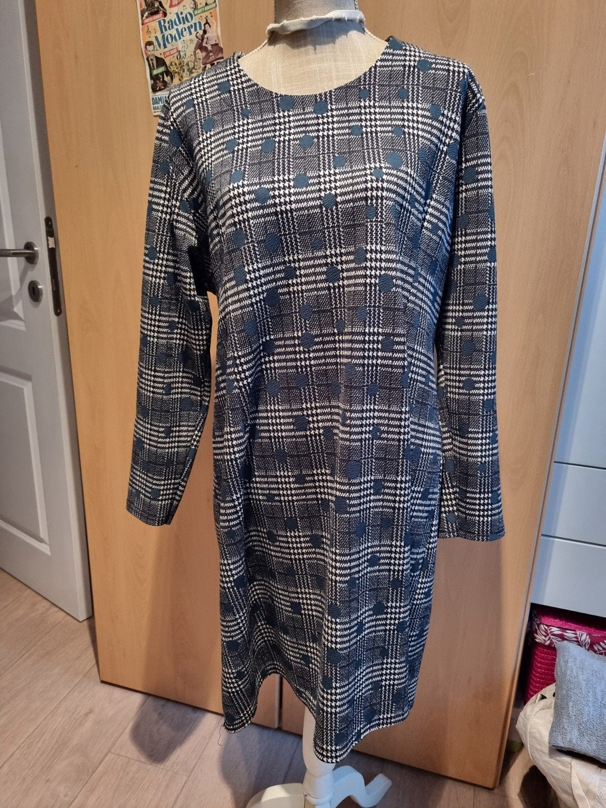 Winterkleedje VICTOR | Oksel 61 cm | Maatje meer ️, Vêtements | Femmes, Grandes tailles, Victor, Enlèvement ou Envoi, Comme neuf