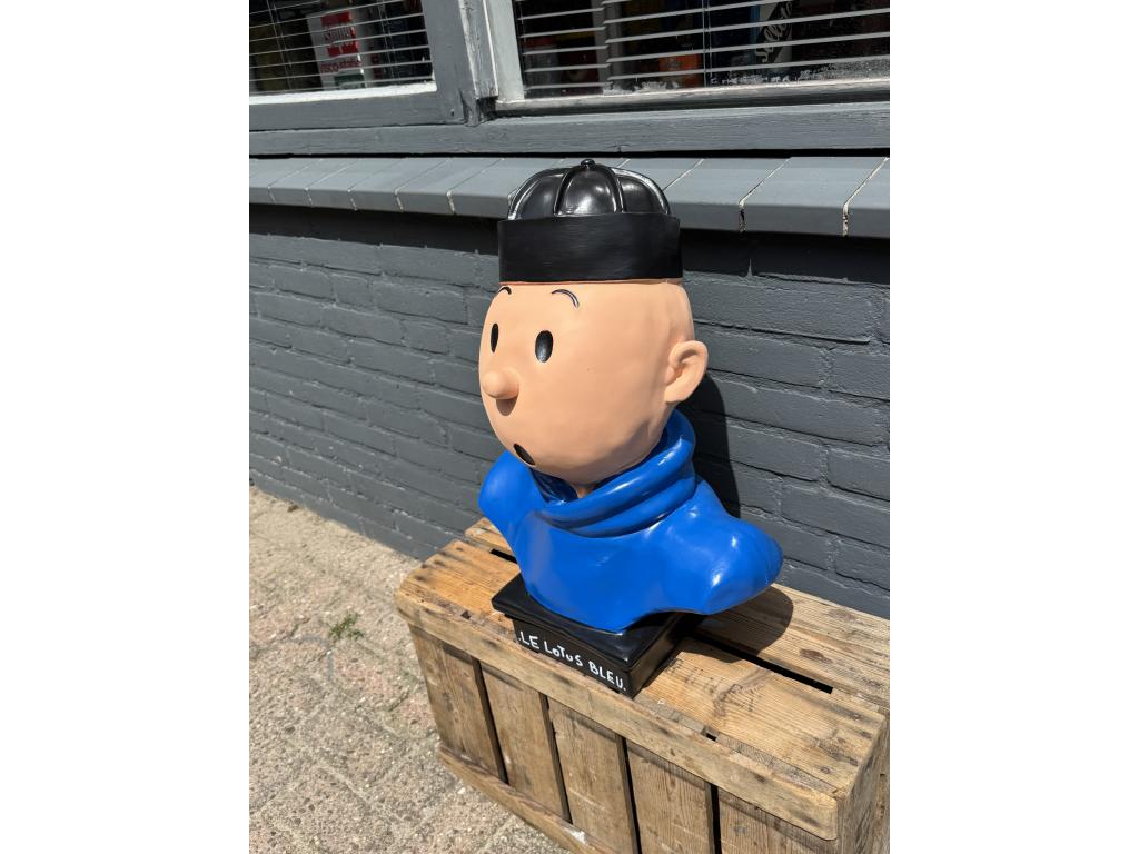 Kuifje Buste beeld