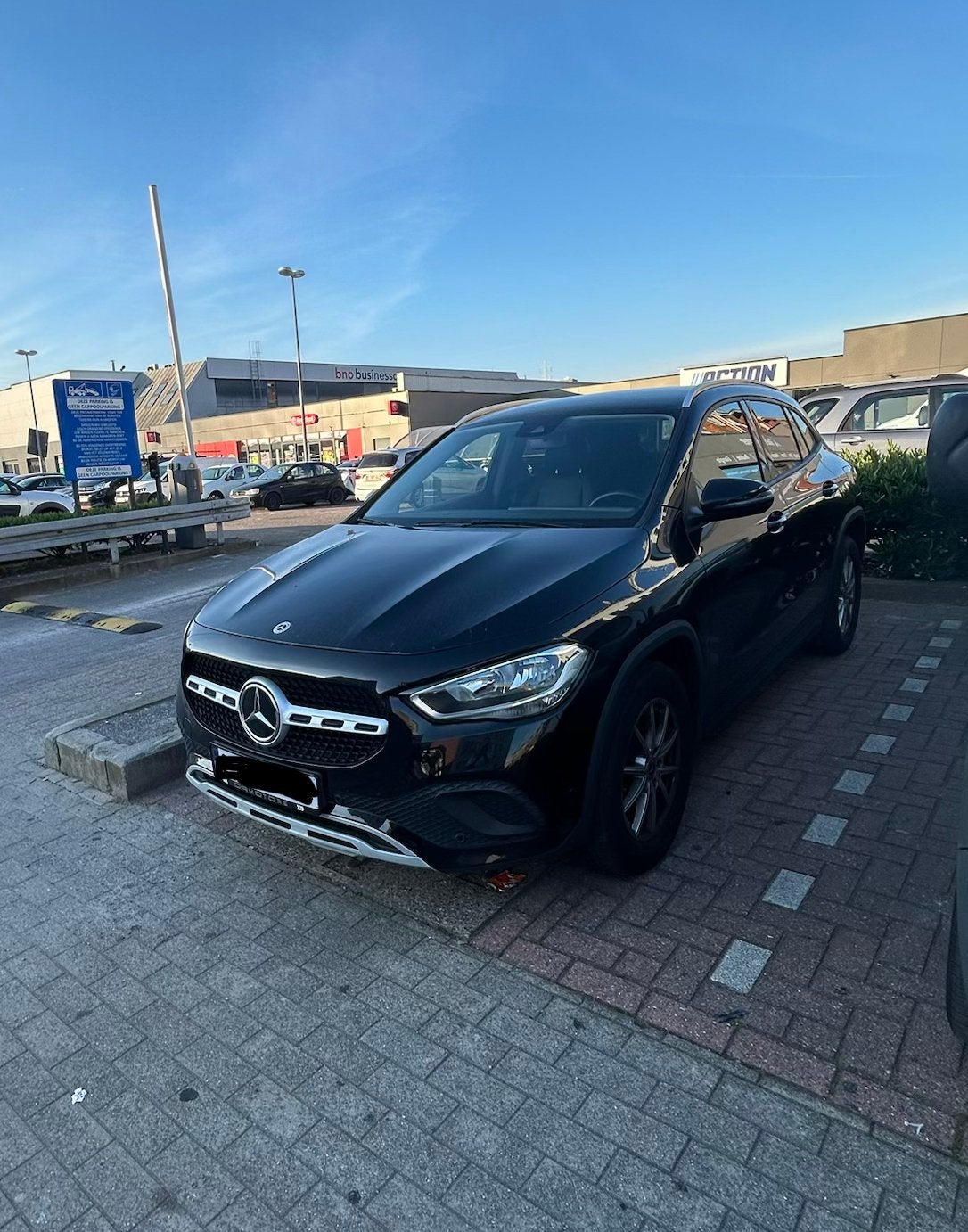 Mercedes-Benz GLA 180 d SUV – 2022 – Zwart – Perfecte Staat, Autos, Mercedes-Benz, Achat, Euro 6, Entreprise, 5 portes