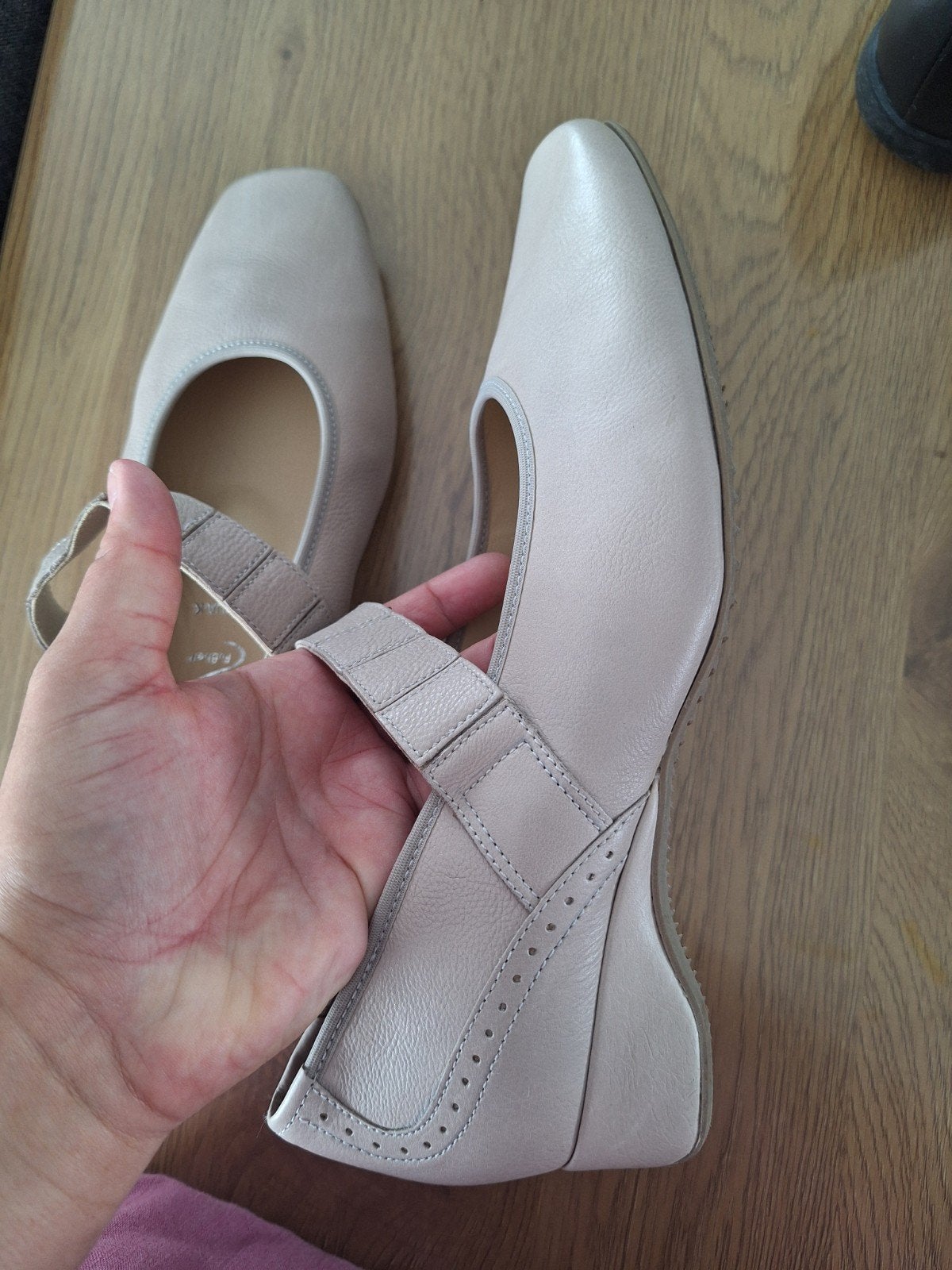 hassia dames schoenen, Kleding | Dames, Schoenen, Hassia, Ophalen of Verzenden, Zo goed als nieuw