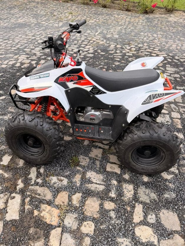 Kayo Quad kind, Motoren, 70 cc, 11 kW of minder, 1 cilinder