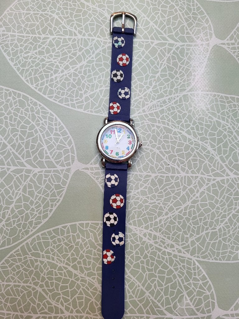 Kinder horloge met voetbal, Ophalen of Verzenden, Zo goed als nieuw, Blauw, Jongen