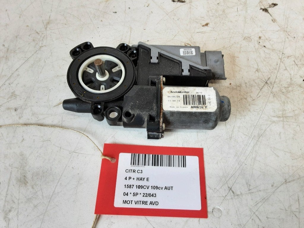 MOTEUR LEVE VITRE ELECTRIQUE AVANT DROIT C3 (FC / FL / FT), Citroën, Mevr. I. Hauben, Utilisé, Avant