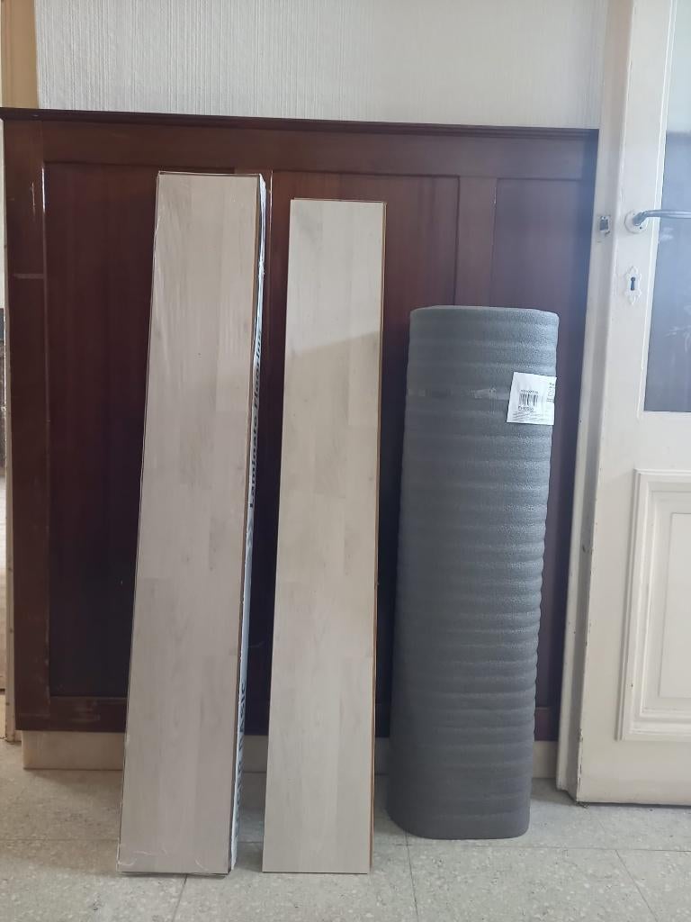 Laminaat & ondervloer 75m2, Ophalen, Kunststof, Zo goed als nieuw, 10 m² of meer
