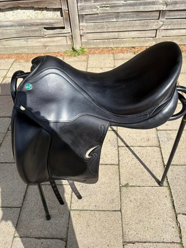 Selle de dressage Prestige 17inch, Enlèvement, Comme neuf, Dressage
