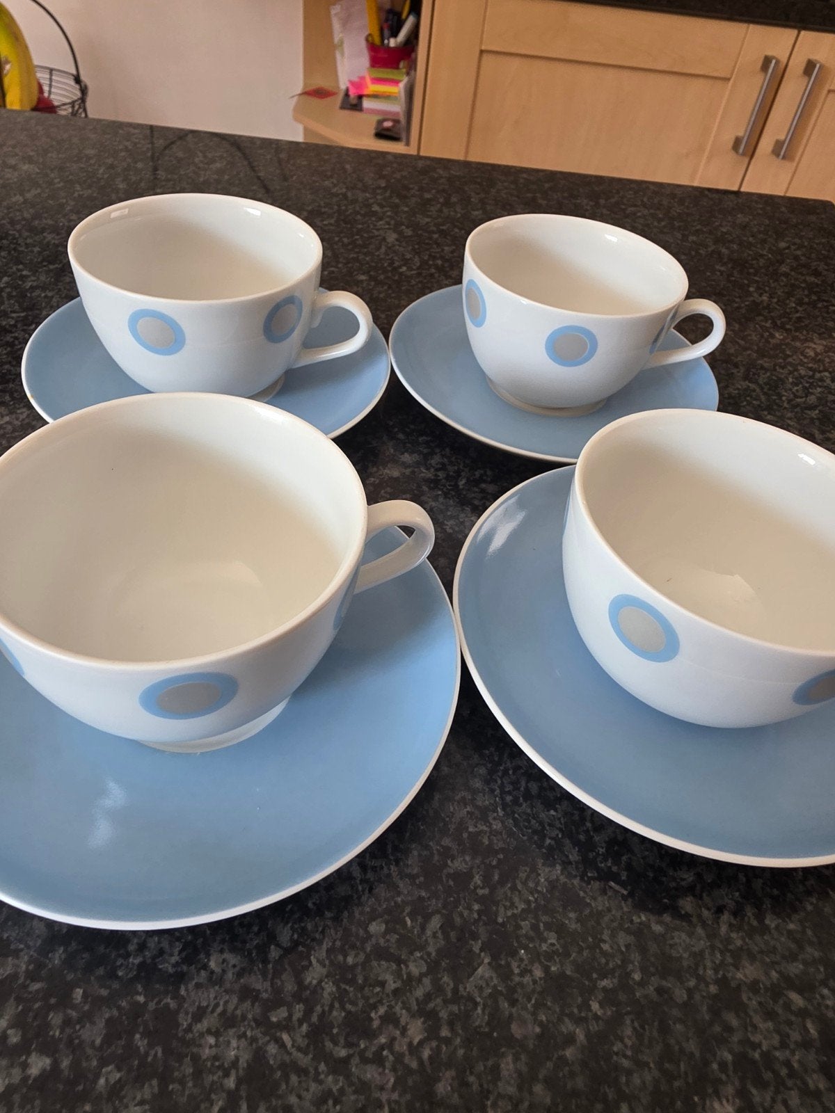 service café: 4 personnes Hema, Enlèvement