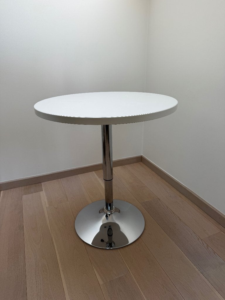 In hoogte verstelbare tafel, Ophalen, In hoogte verstelbaar, Zo goed als nieuw