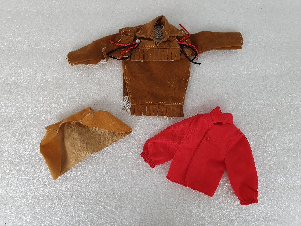 Big Jim / Karl May: Western attributen (Mattel) (2), Ophalen of Verzenden, Gebruikt