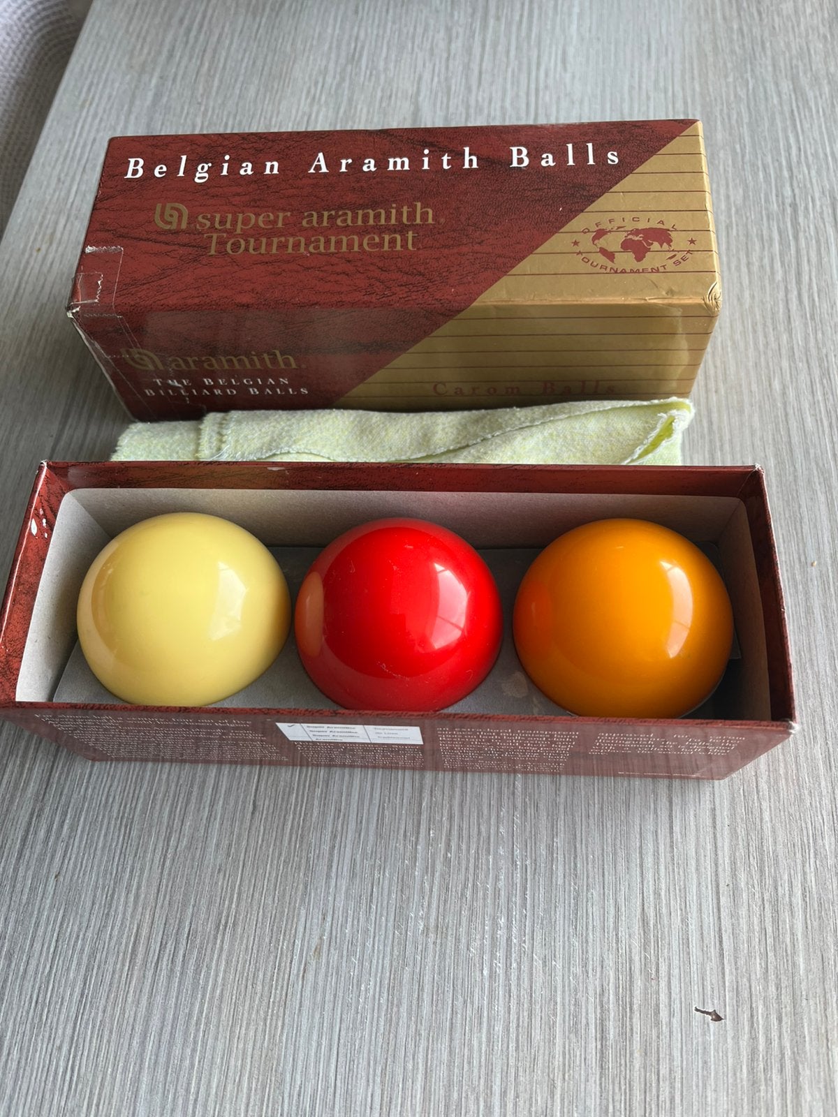 Professionele carambolleballen, Ophalen, Zo goed als nieuw