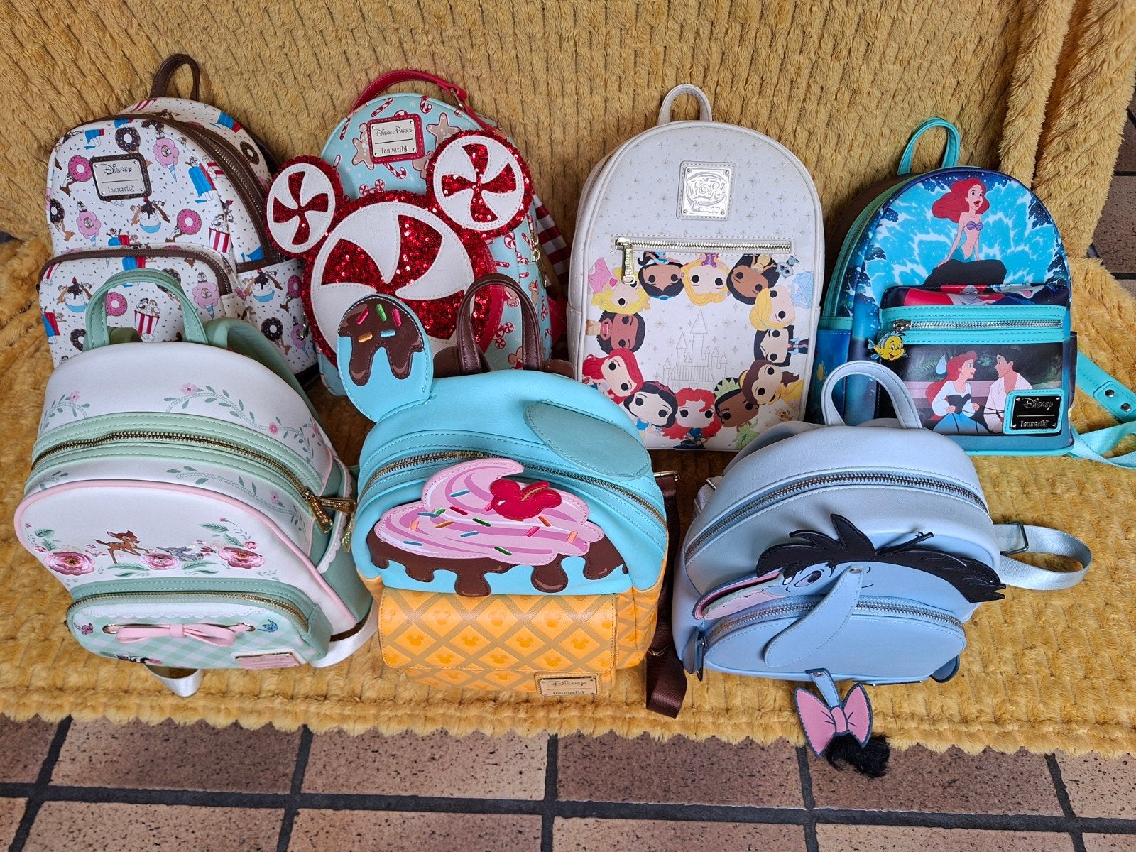 LOUNGEFLY collection pièce ou lot, Collections, Disney, Utilisé, Sac, Valise ou Pochette, Enlèvement