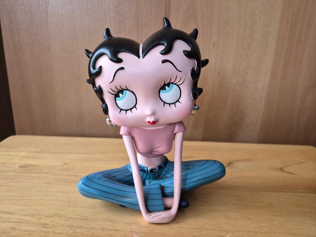 Statuette Betty Boop assise, Collections, Statues & Figurines, Comme neuf, Humain, Enlèvement